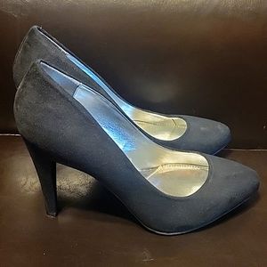 Like New Rampage Nessa Black Platform Pump Size 10